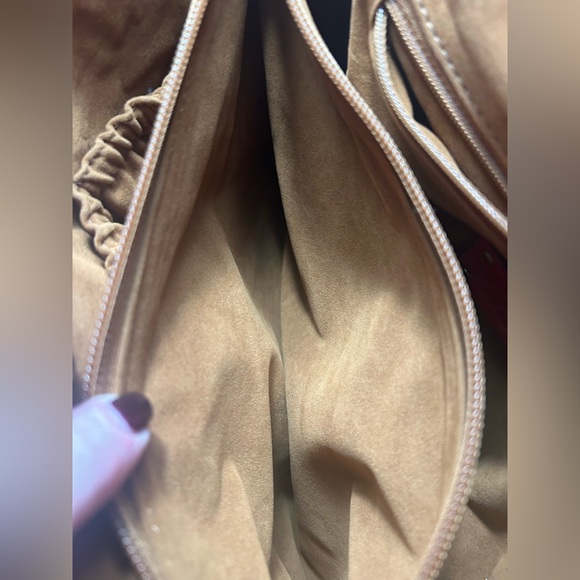 Beautiful 10th anniversary Patricia Nash Kavali Satchel Red Leather Elephant Bag - Picture 15 of 16